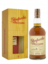 Glenfarclas Family Cask 1962 52 Year Old Cask 4126 A14 (Bottled 2014) Plain Hogshead 700ml w/box